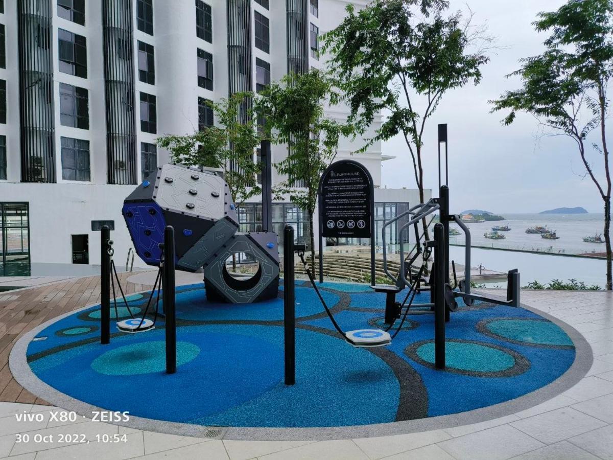 Relaxing @suzana The Shore * Kota Kinabalu