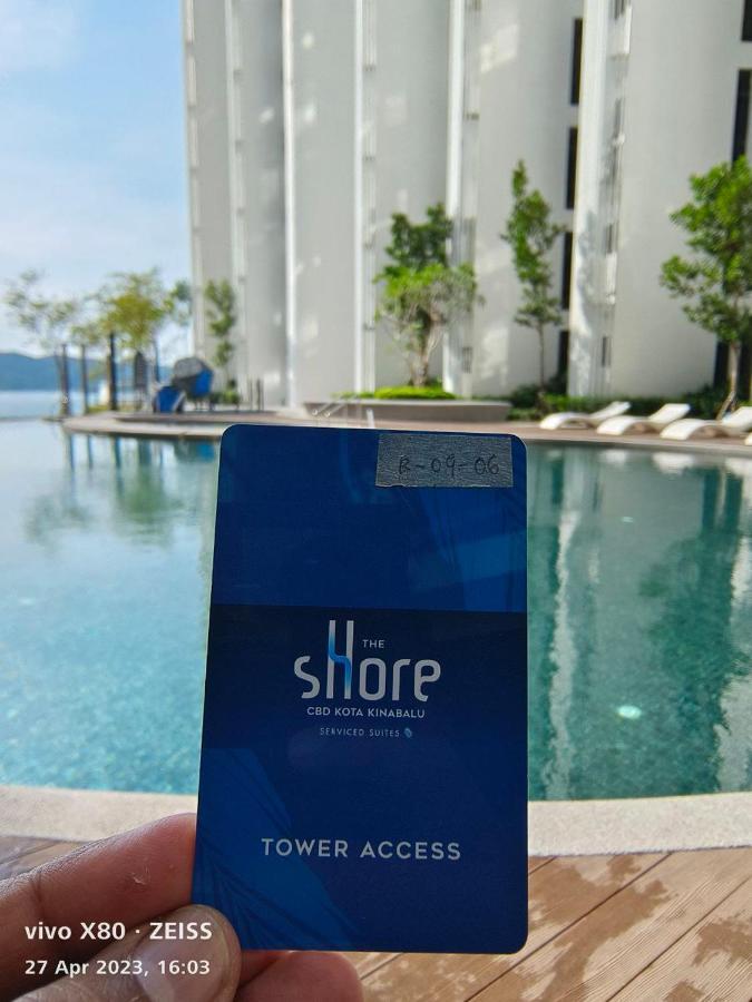 Relaxing @suzana The Shore Kota Kinabalu