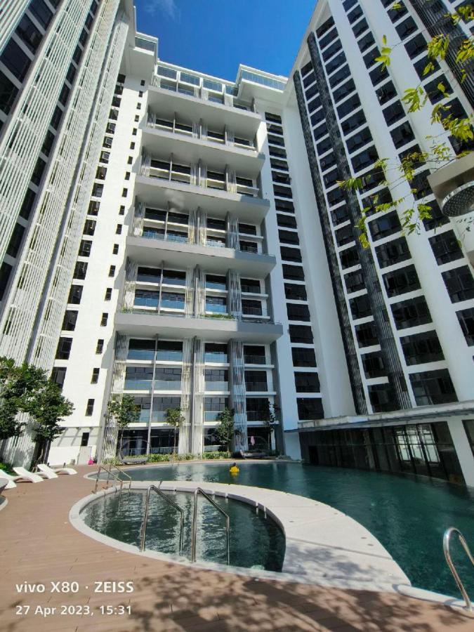 Relaxing @suzana The Shore Apartment Kota Kinabalu